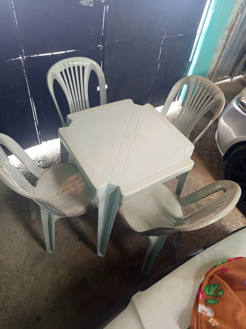 Vendo dois jogos de mesas  - Foto 2