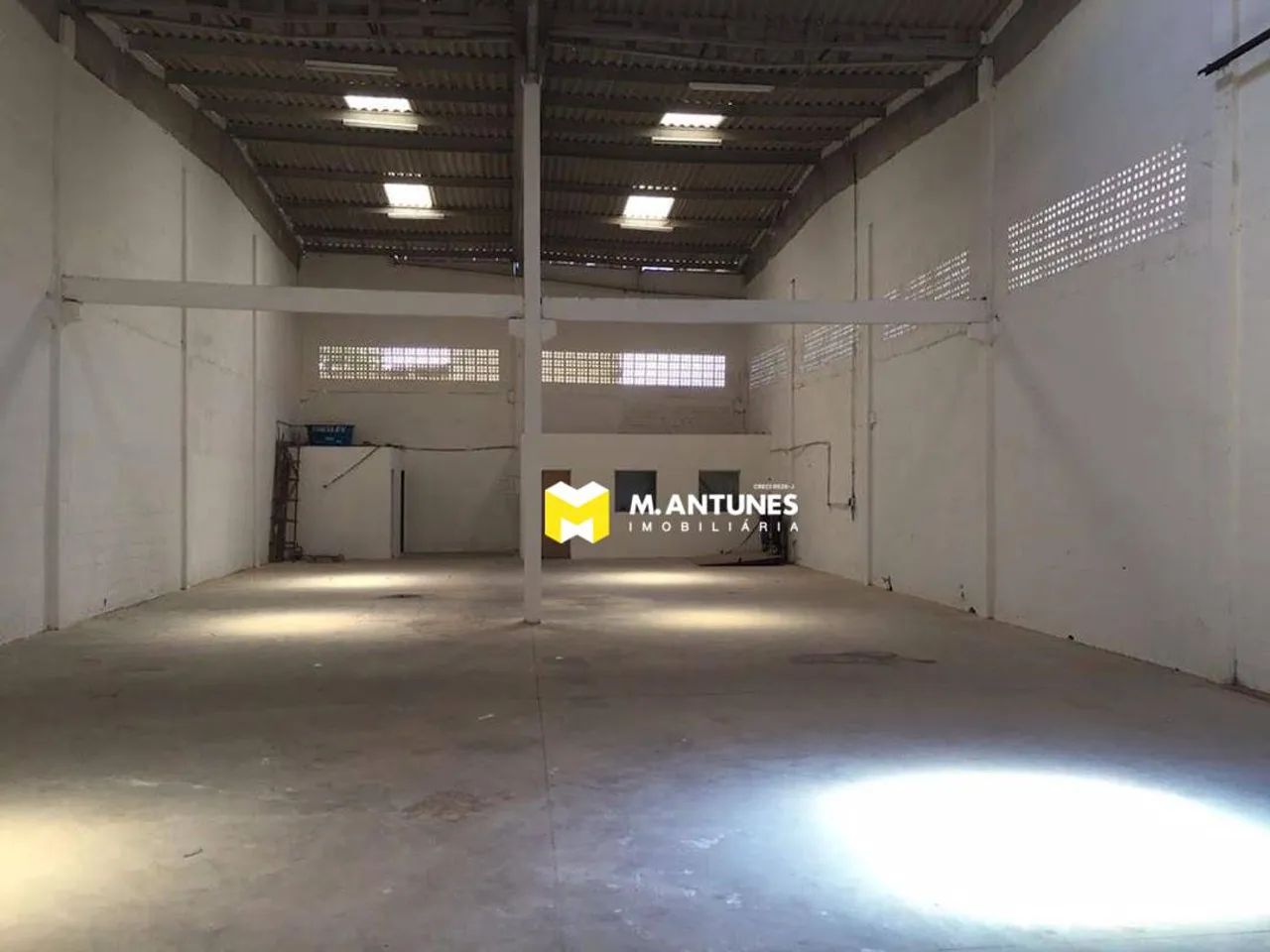Alugue Galpão com 420m² em Piedade - Foto 4
