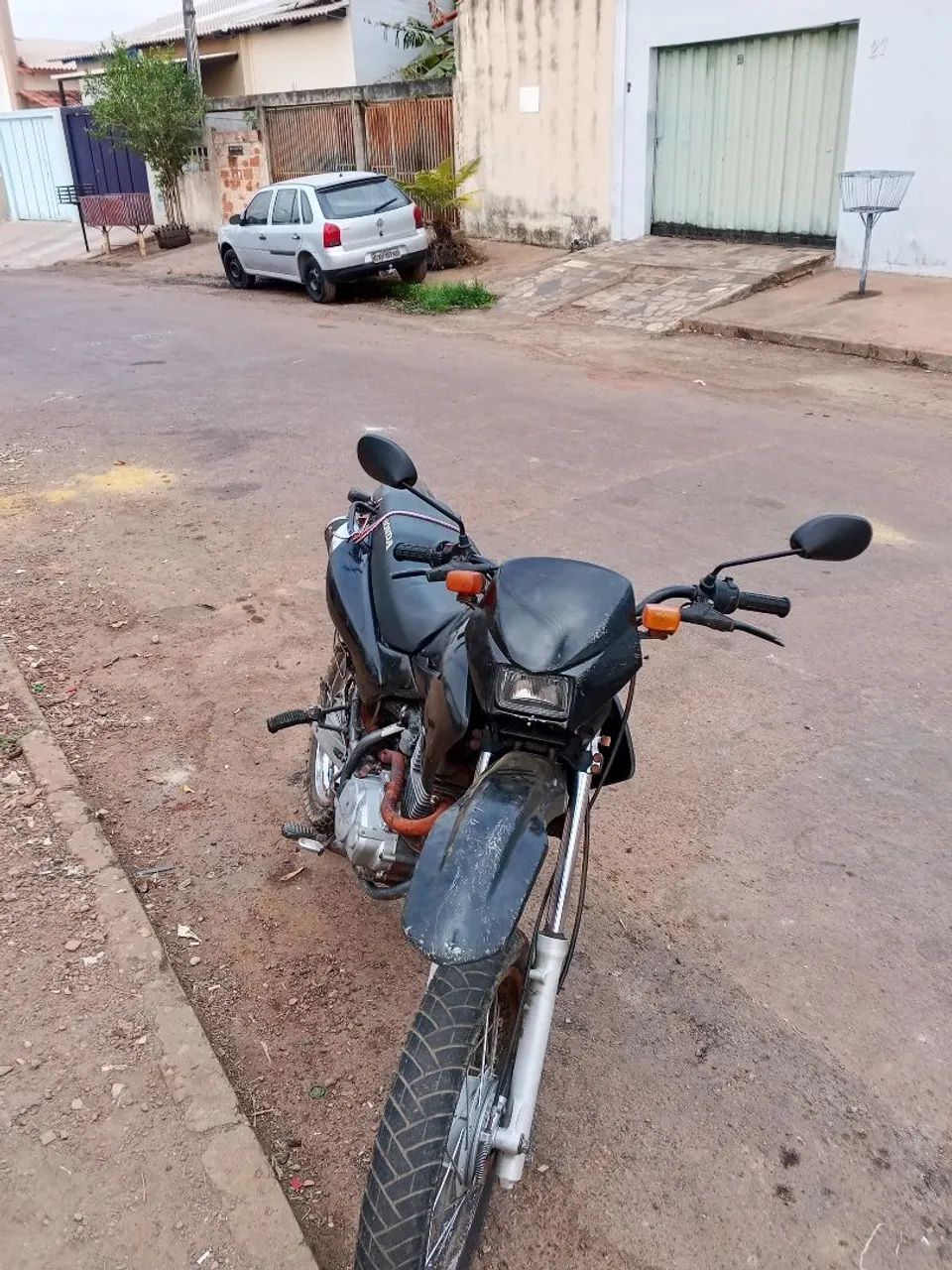 Bros 150 quitada só pagar e levar 2