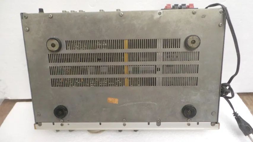 GRADIENTE AMPLIFICADOR MODELO 76 PRECISANDO REPAROS - Foto 4