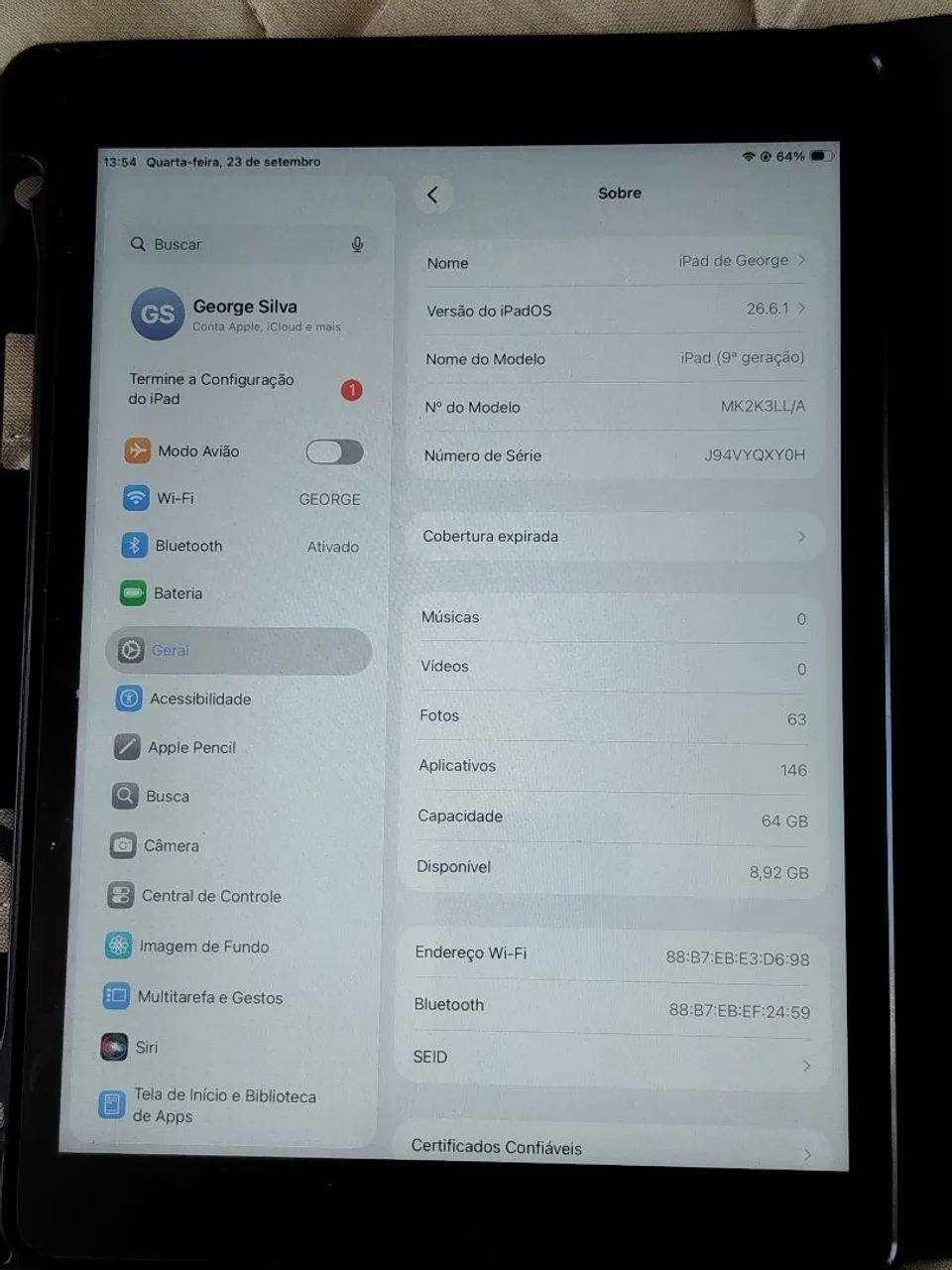 Vendo iPad Geração 9 com carregador e teclado e mouse e capa completo e funcionando 