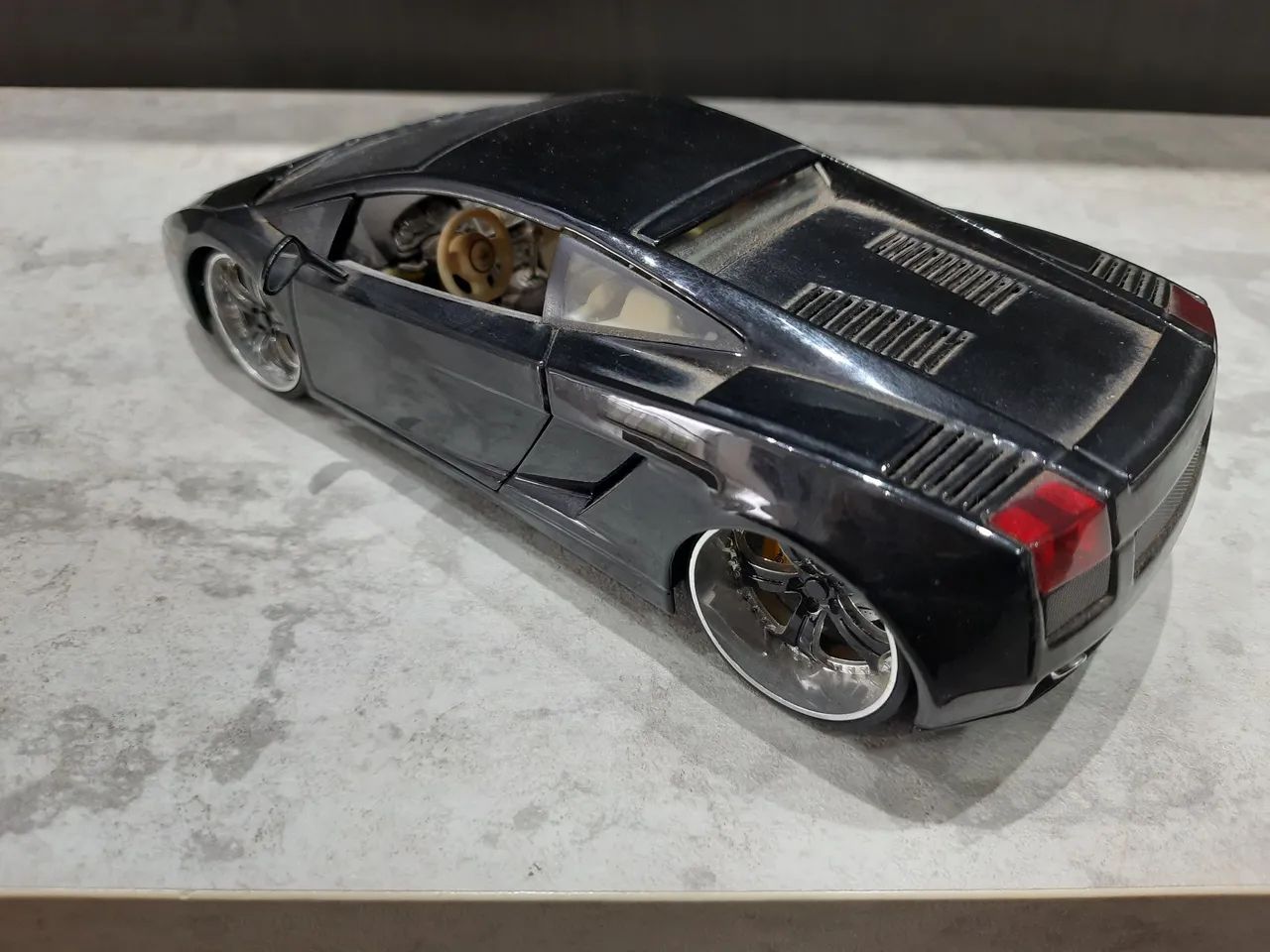 Miniatura Lamborghini Gallardo - Escala 1:18 - Foto 3