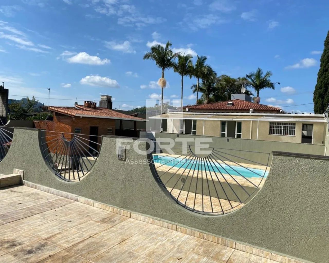 CASA COMERCIAL em MOGI DAS CRUZES - SP, BOTUJURU