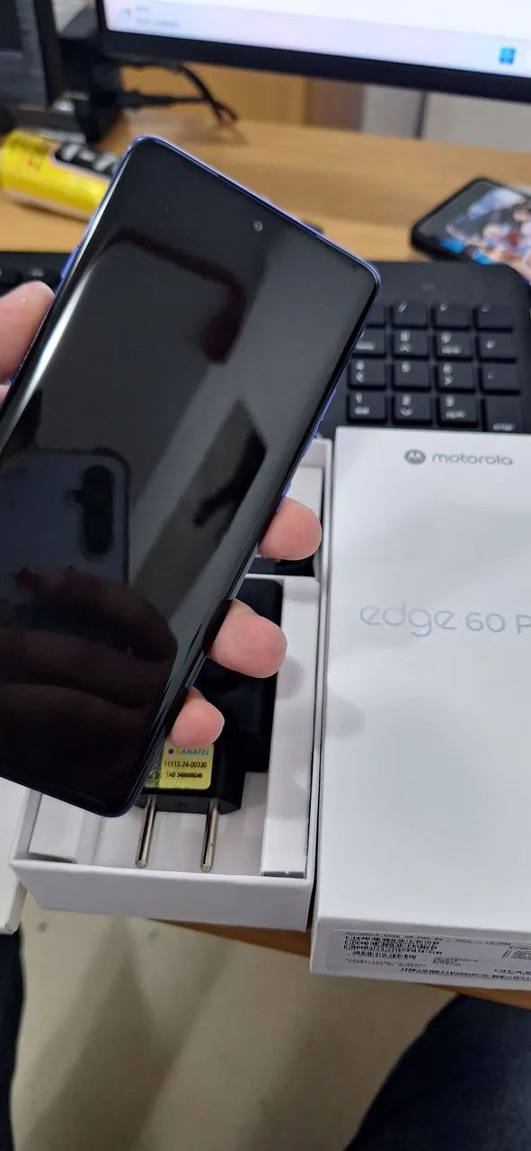 Moto Edge 60 Pro - Foto 3