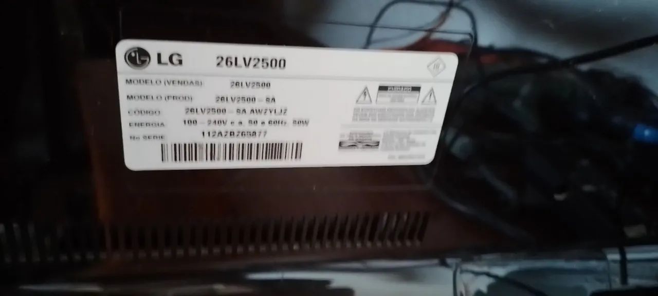 Tv lg  26 polegadas  só funciona  com  conversor  - Foto 2