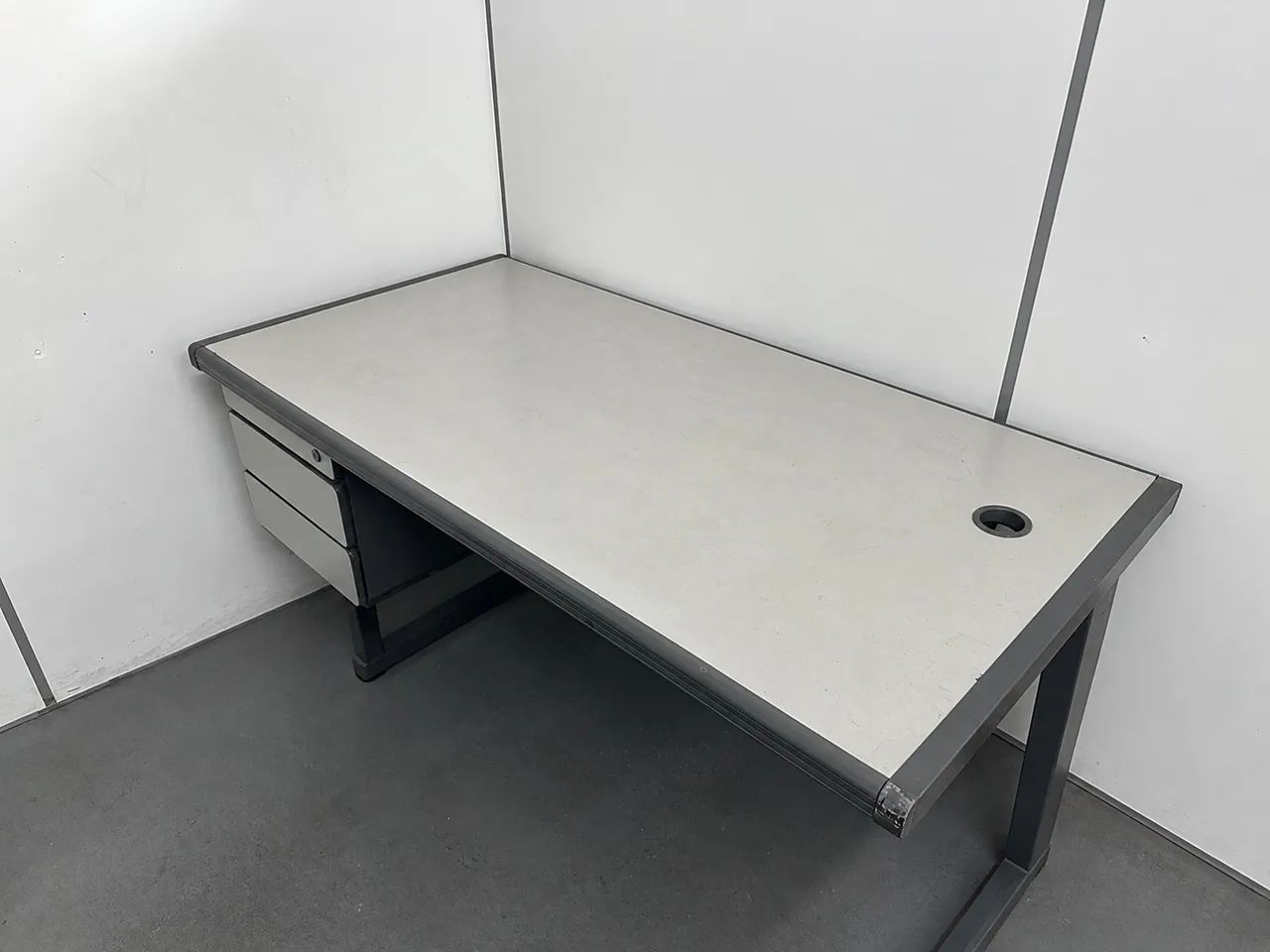 Mesa escritório 