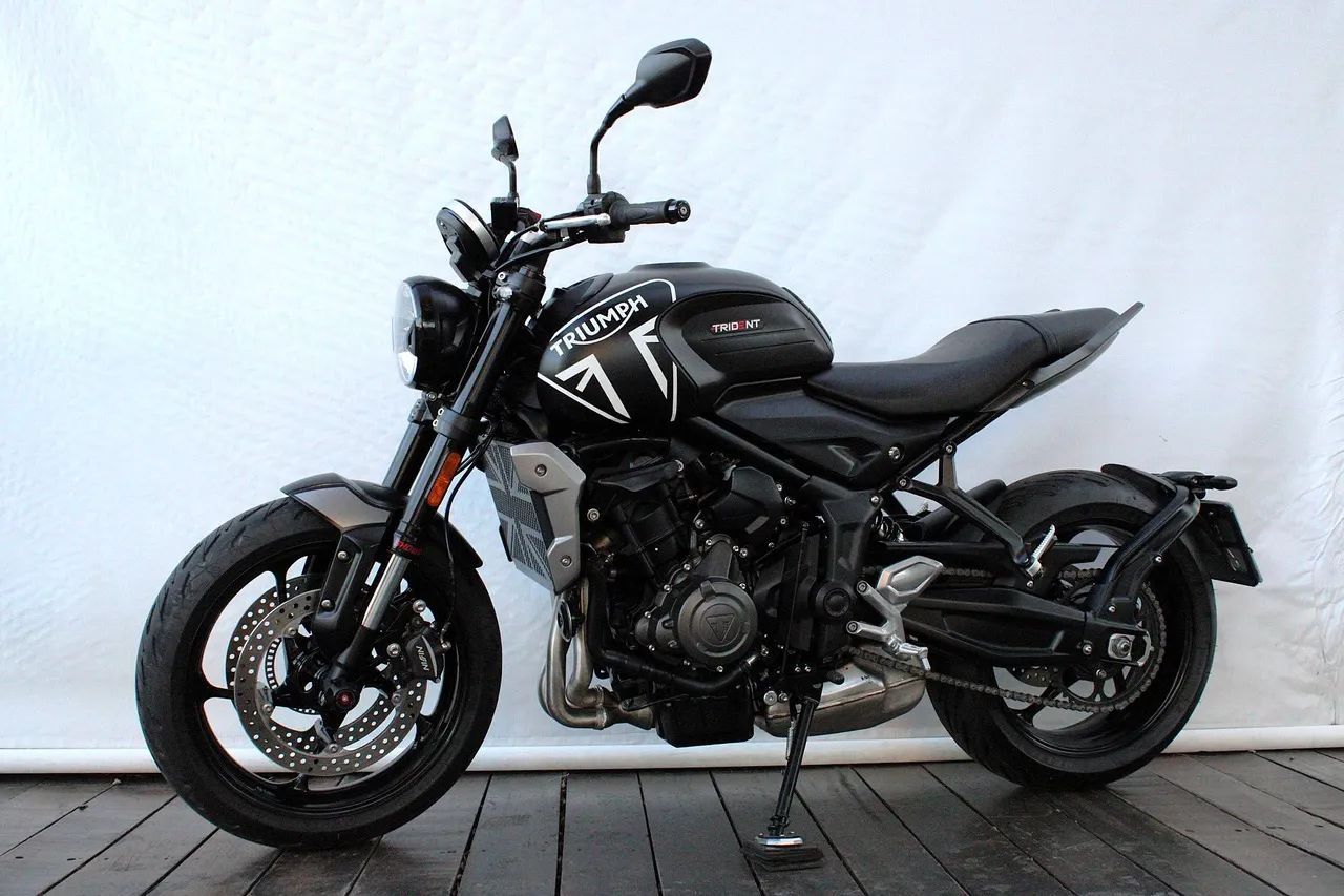 TRIUMPH TRIDENT 660 - Foto 3