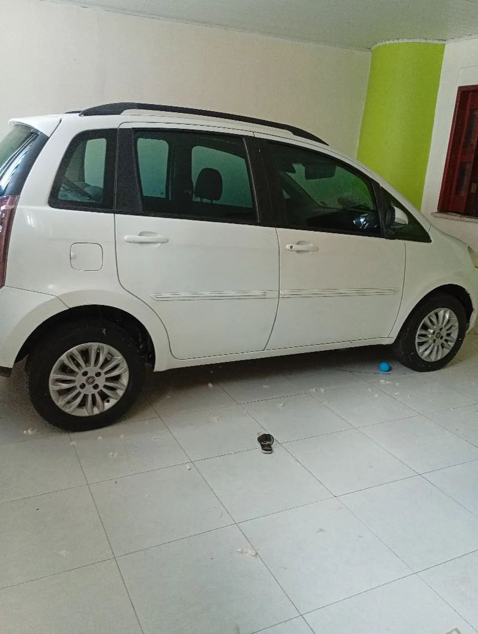 Fiat Idea Attractive 1.4 Fire Flex 8V 5P 2011 - Foto 2
