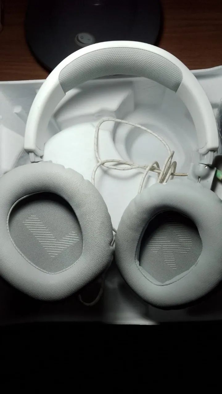 fone JBL branco