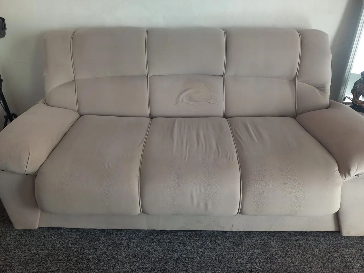 Sofa veludo 3 lugares