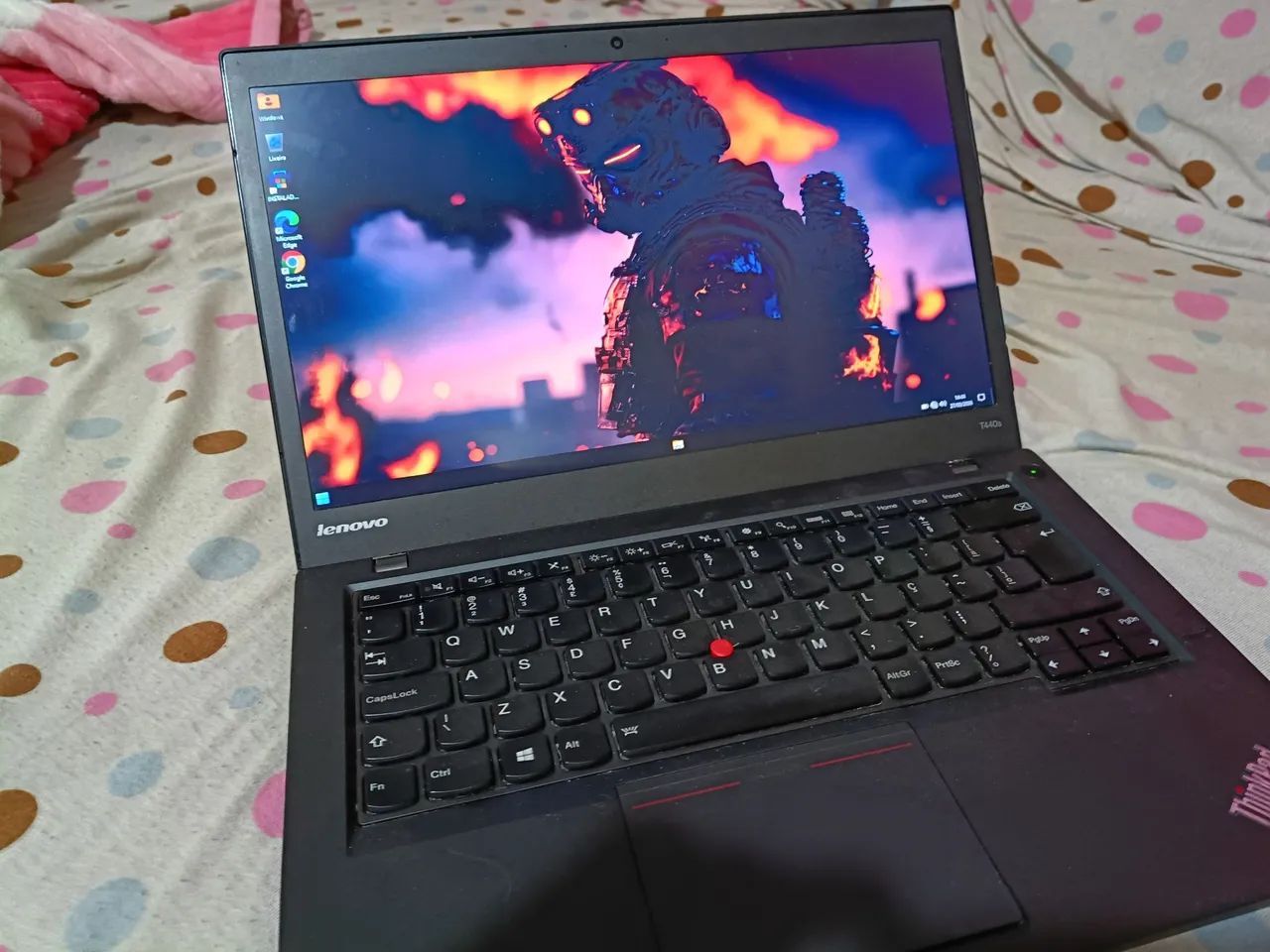Notebook thinkpad muito novo 
