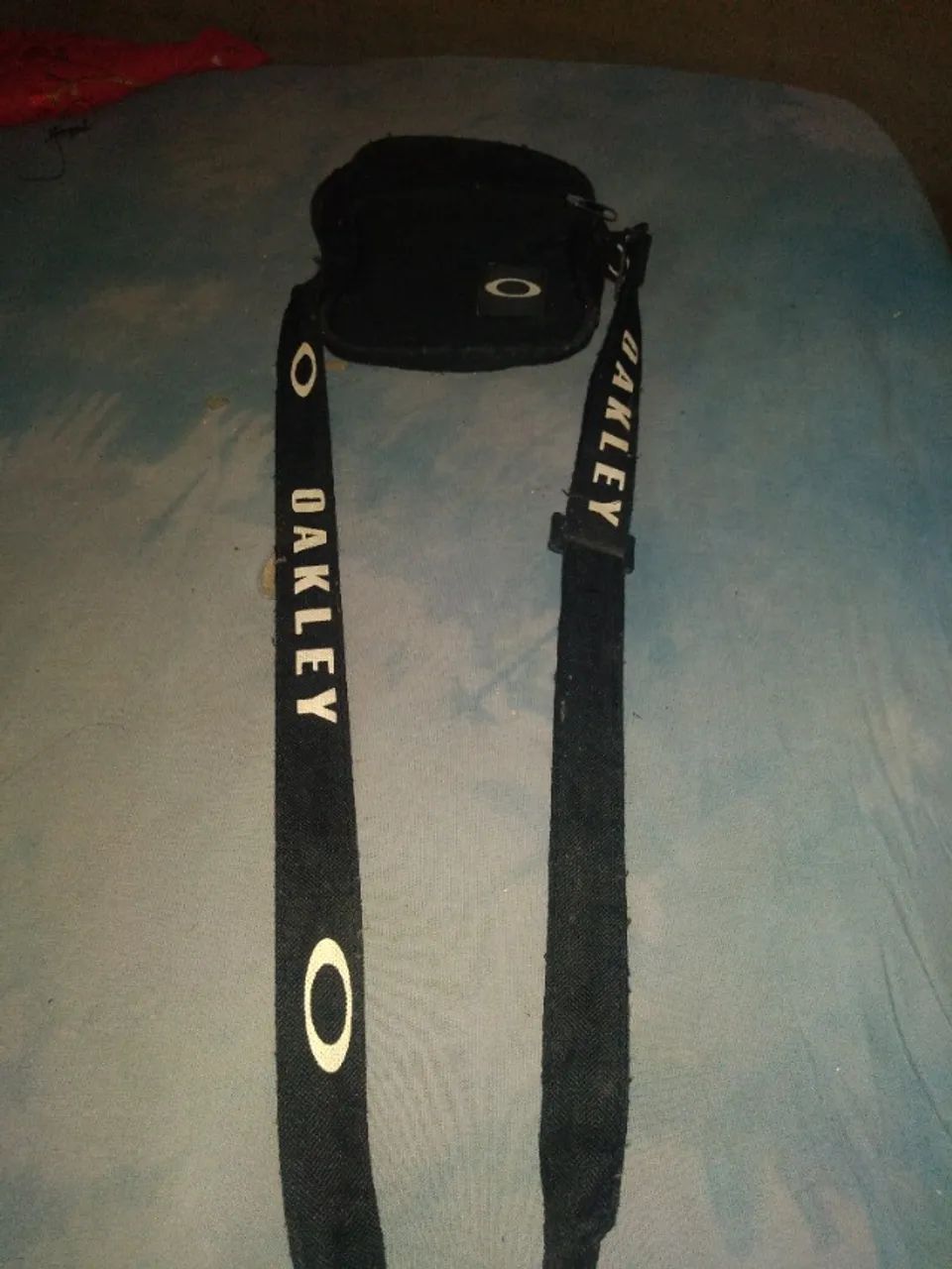 Bolsa Oakley usada - Foto 2