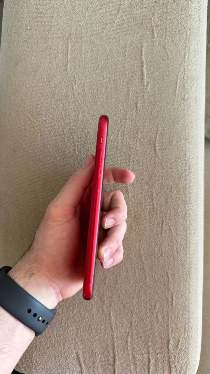 iPhone 11 128GB Red (PRODUCT)RED - Conservado e Sem Defeitos - Foto 4