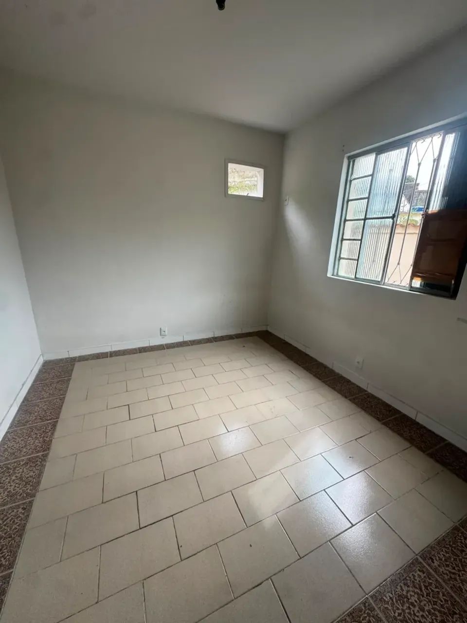 CASA LINEAR 2 QUARTOS + QUINTAL + GARAGEM | ROCHA - Foto 5
