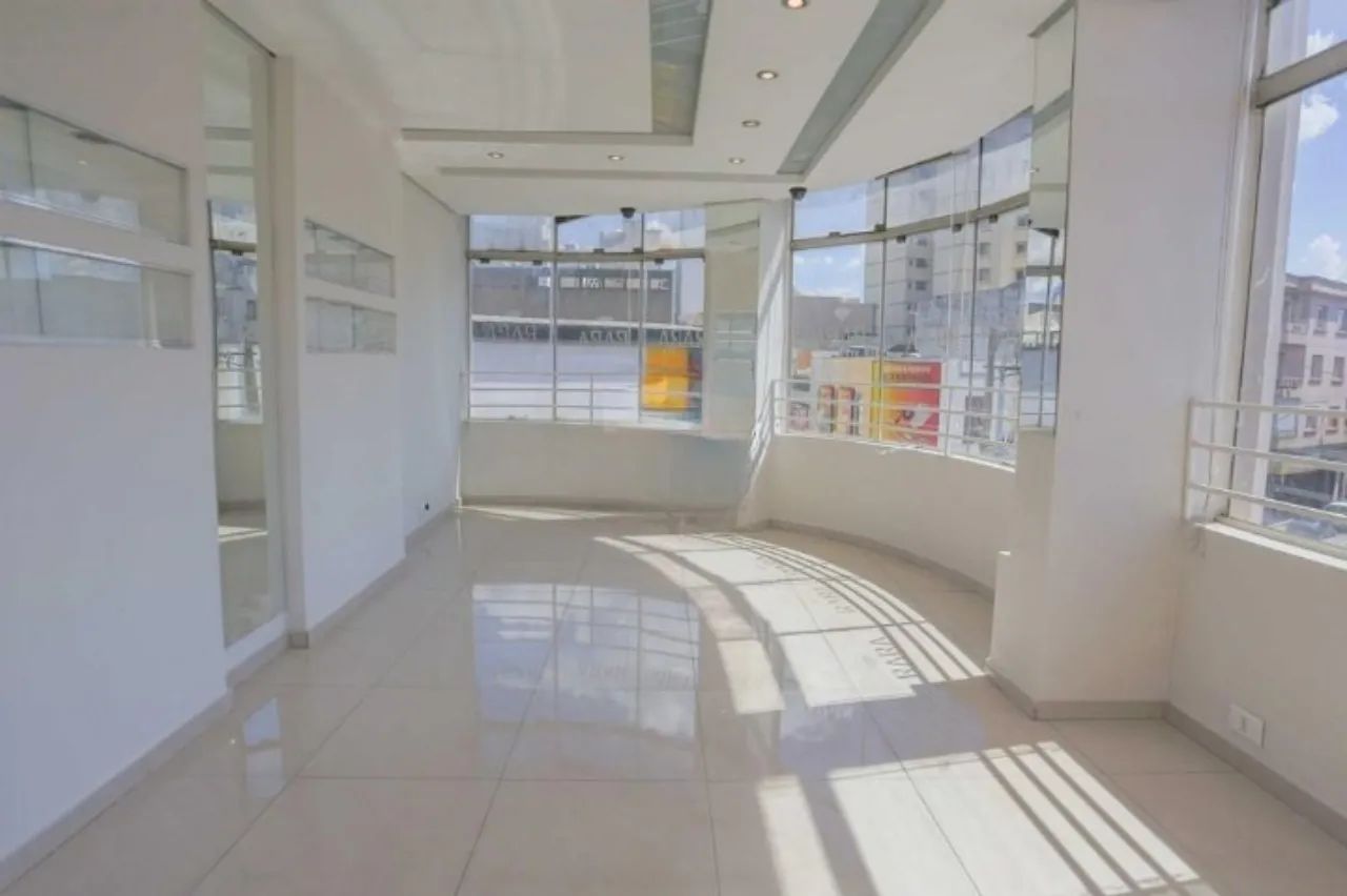 Sala comercial de 100m² no Centro de Sorocaba, com 5 salas e 1 banheiro!