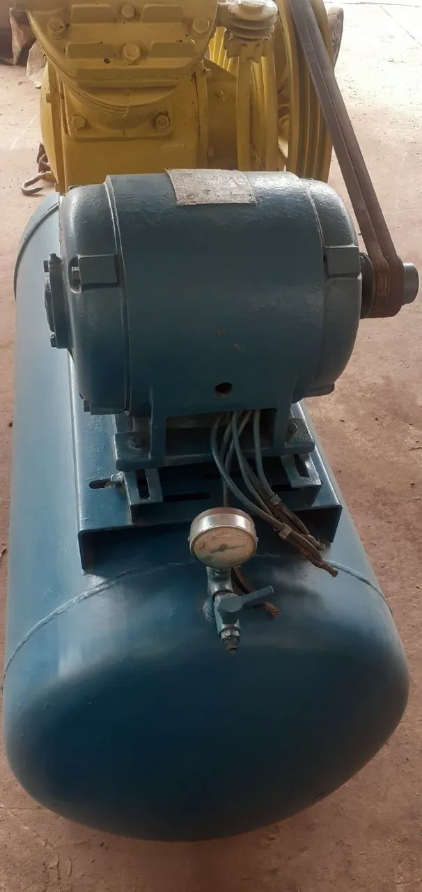 Compressor sem marca, 2 cabeçotes, usado, tudo funcionando - Foto 5