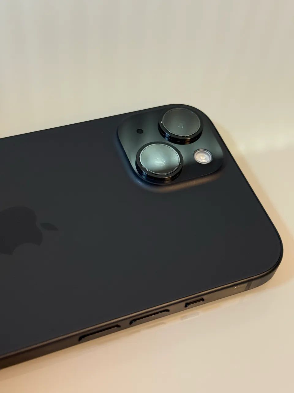 iPhone 15 128GB Preto