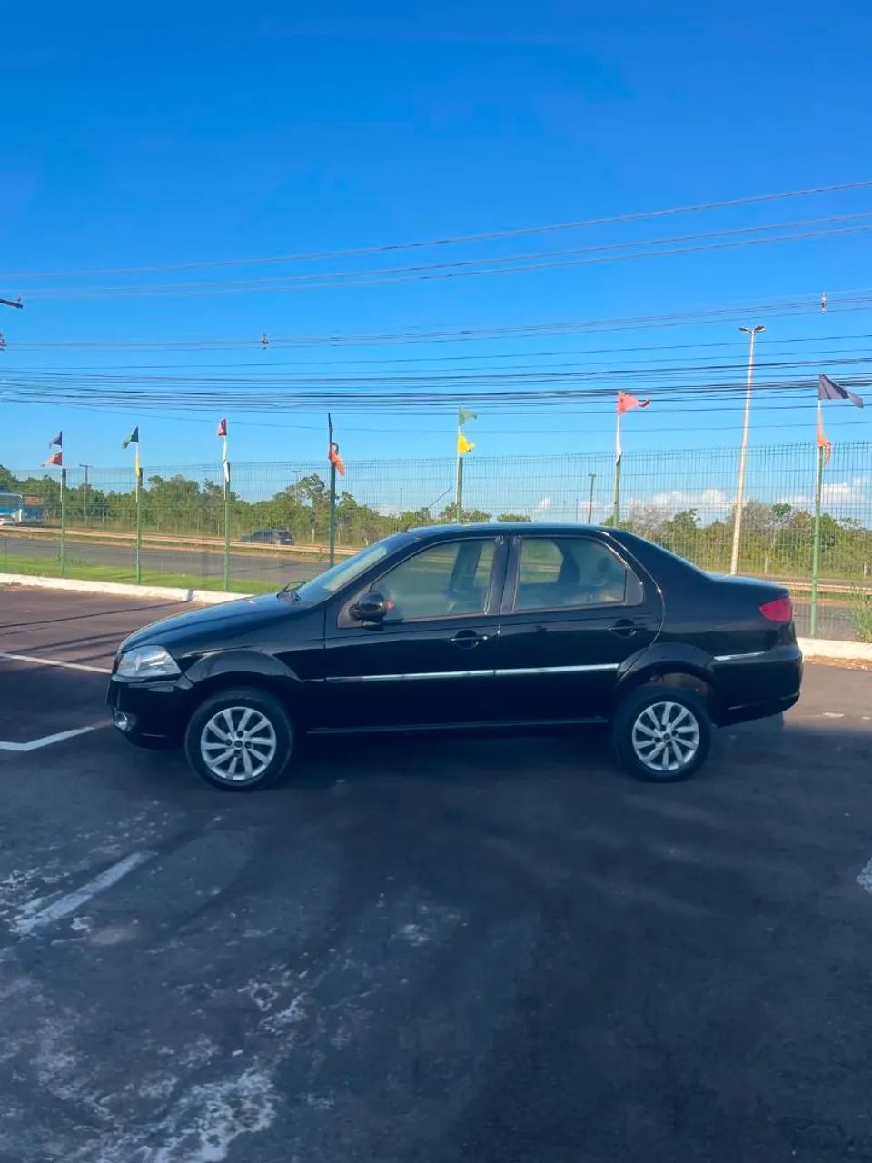 Fiat Siena EL 1.0 MPI Fire Flex 8V 4P 2011 - Foto 5