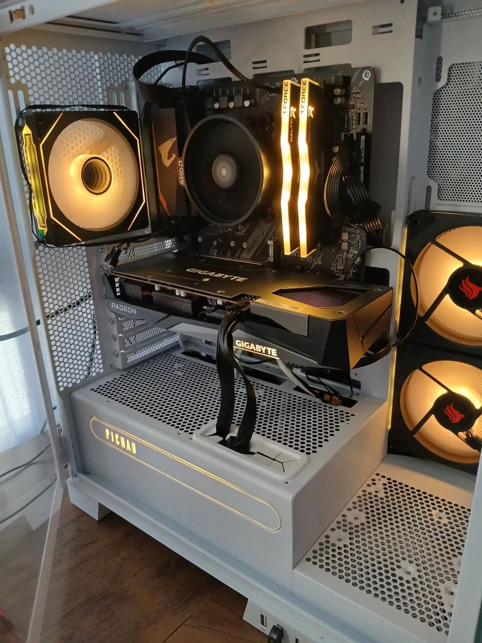 Pc gamer roda tudo em full hd