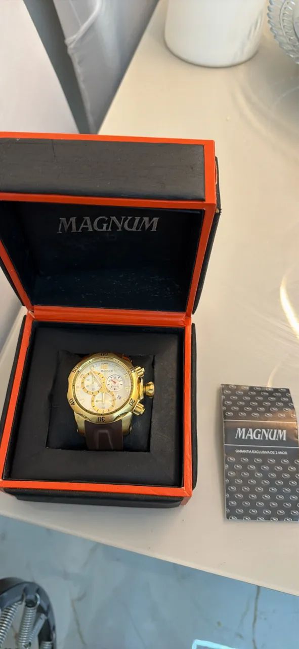 Relógio Magnum 