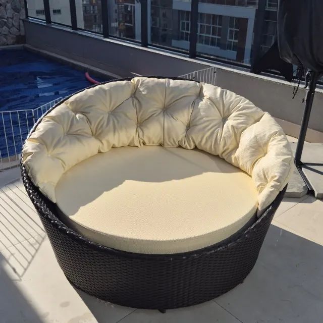 CHAISE ALTO PADRÃO DE FIBRA SINTÉTICA