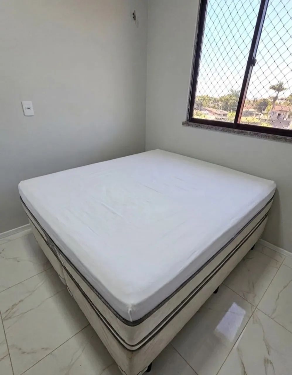 Cama Box Casal Completa (Base + Colchão Bari) - Desapego / Preço Baixo  Preço: