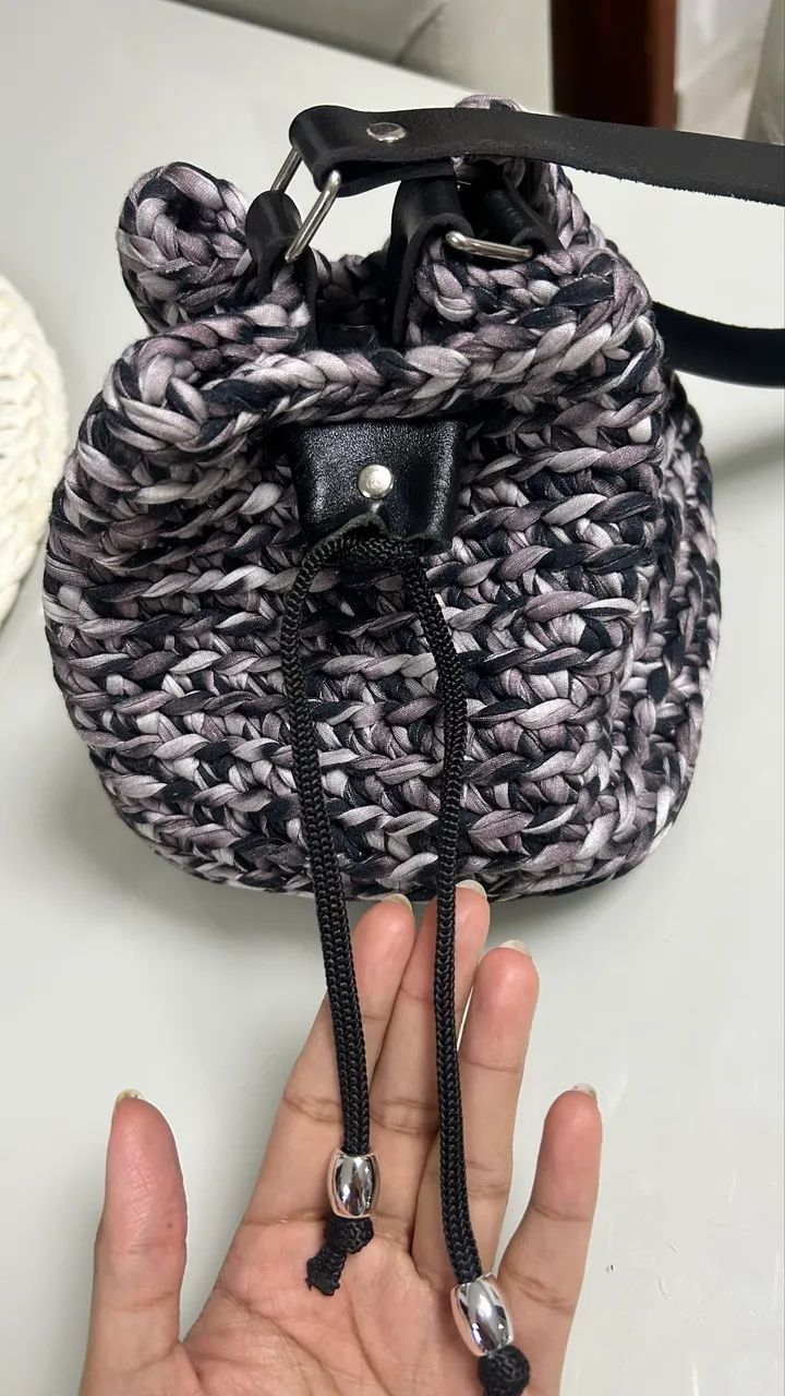 Bolsa saco de crochê - Foto 2