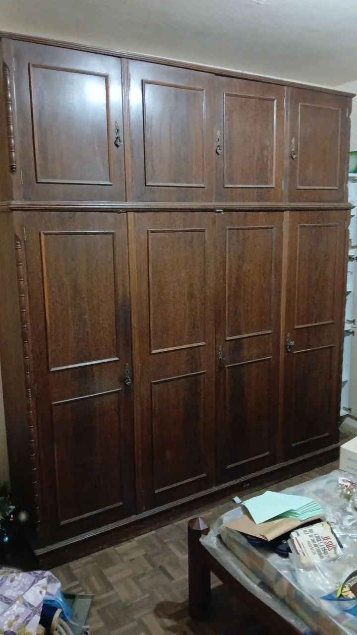 Guarda roupas RELÍQUIA
