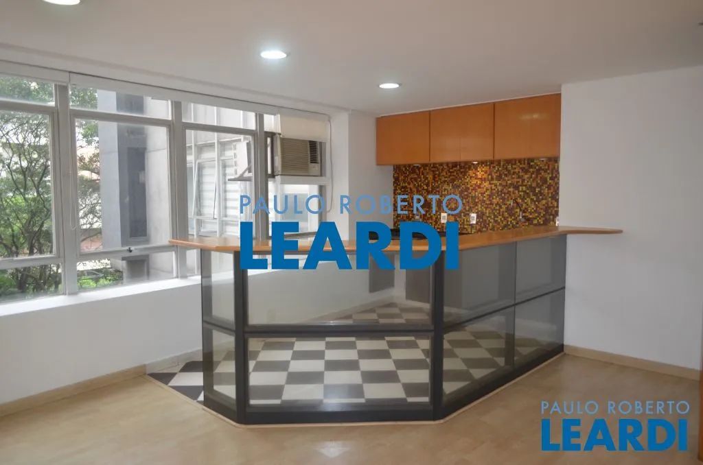 CONJ. COMERCIAL - JARDIM PAULISTANO - SP