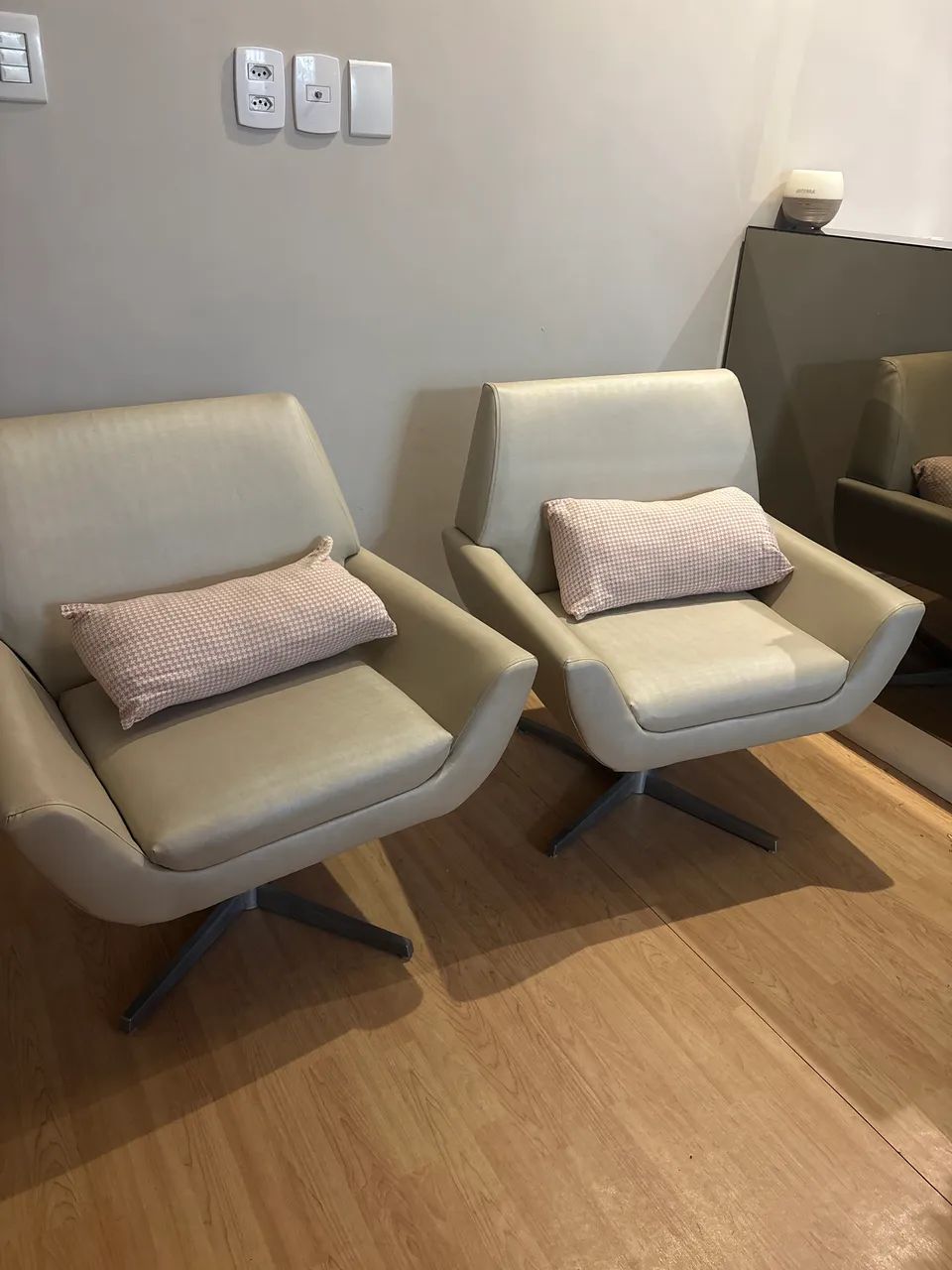 Poltronas para consultório  - Foto 5