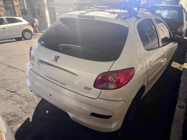 Peugeot 207 Active 1.4 Flex 8V 5P 2014 - Foto 4