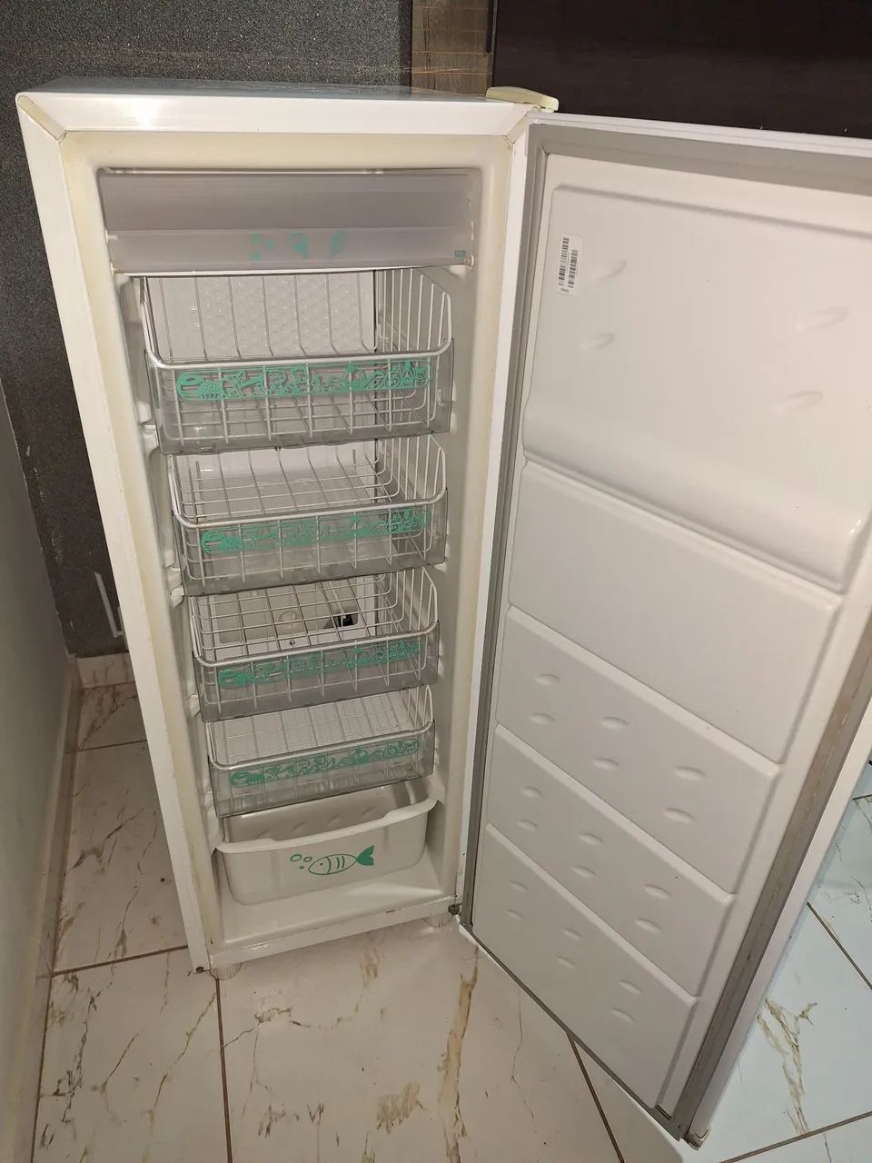Freezer Consul Vertical Branco à Venda - Foto 2