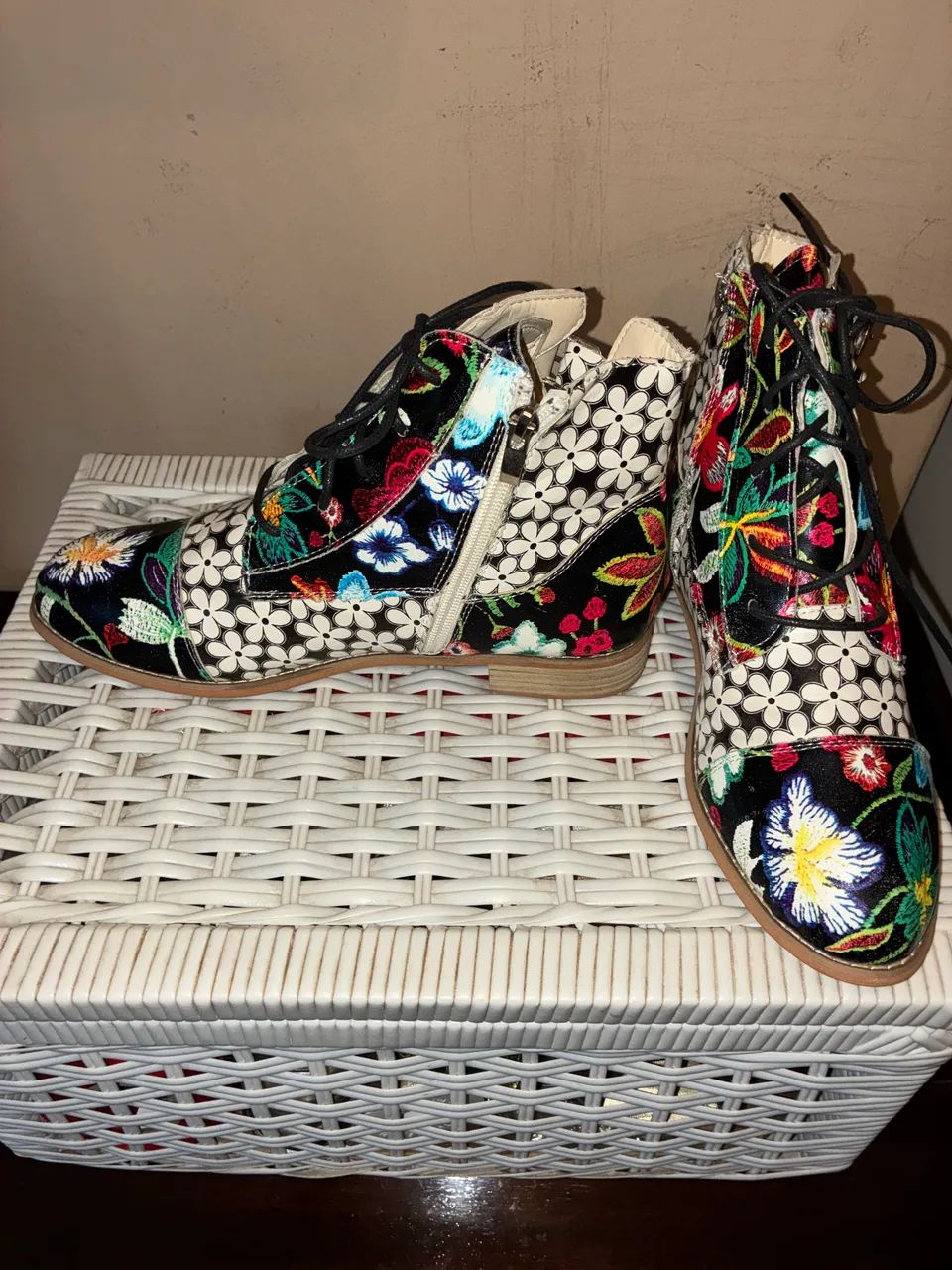 Botas coloridas - Foto 3