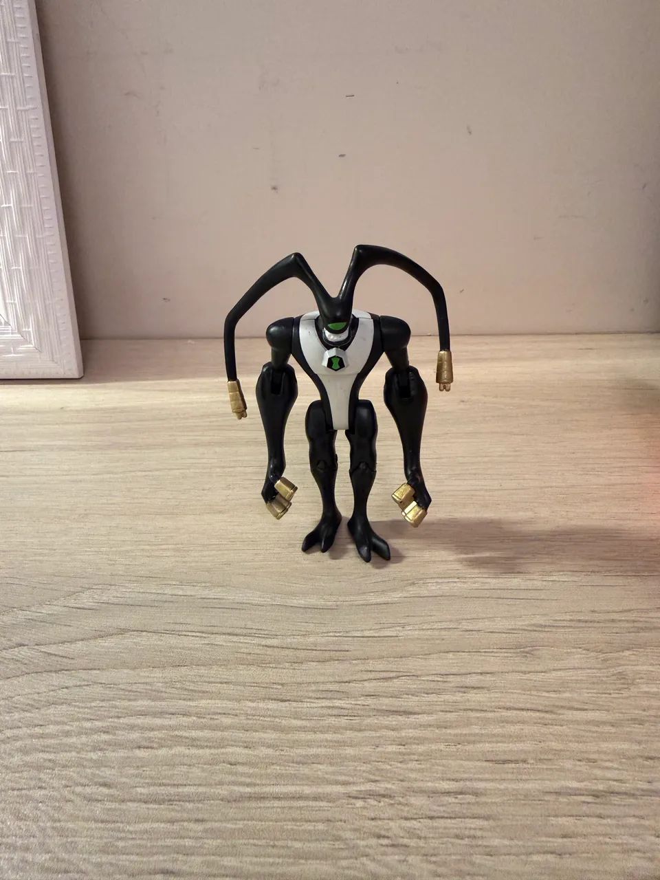 Boneco Figura De Açao Ben 10 Omniverse Feedback - Foto 2