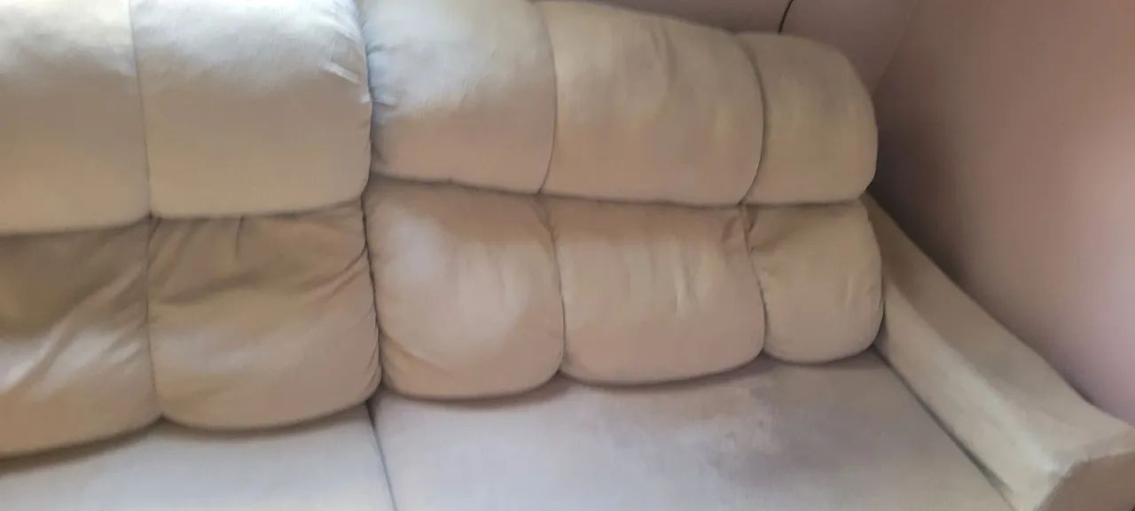 Sofa três lugares 