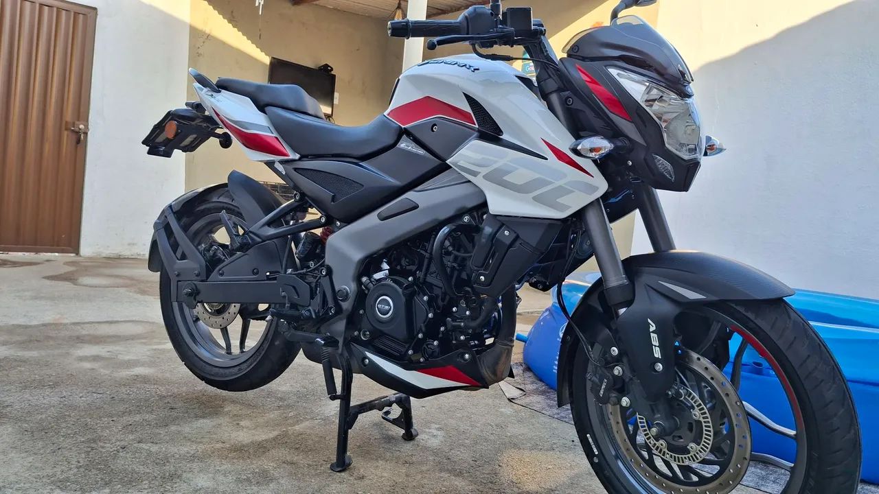 Bajaj 200 2025 - 1472209158 | OLX