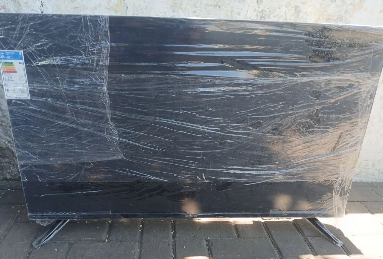 VENDO TV SMART AIWA 43 POLEGADAS. - Foto 2