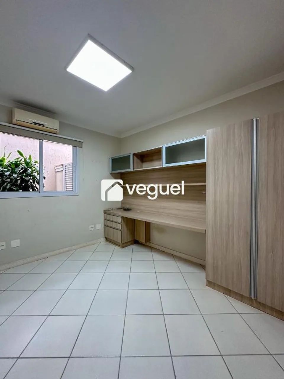 Sobrado com 289 m² para alugar no Bosque das Juritis em Ribeirão Preto/ SP