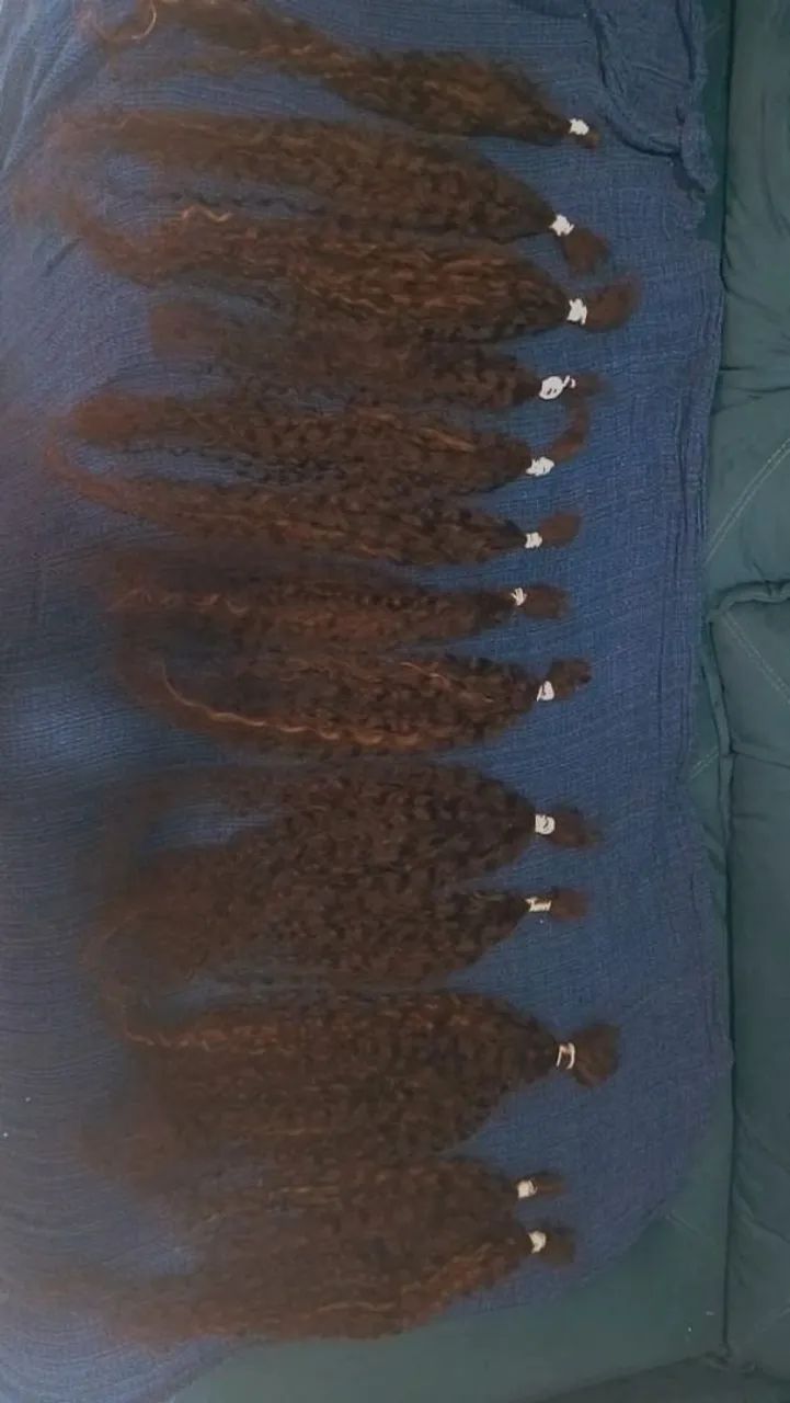  Cabelo cacheado 65/70 cm 210g