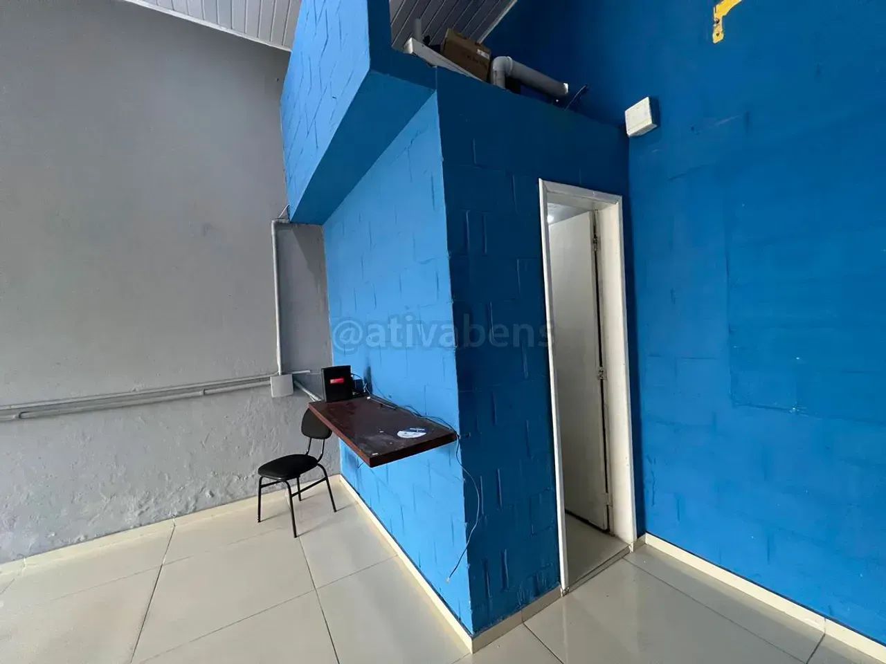 Loja de rua e avenida principal aproximadamente 70 m2 com porta automática - Foto 4