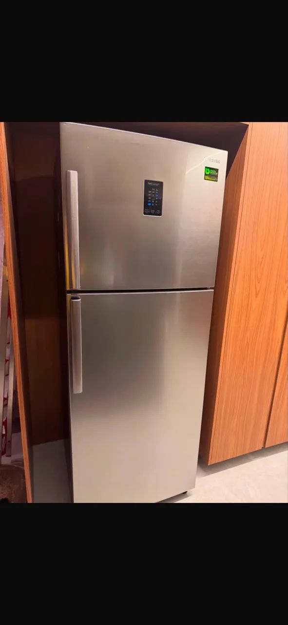 Geladeira duplex Samsung 384 litros 