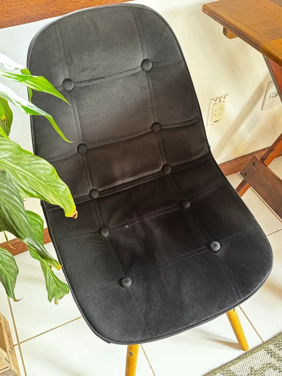 Duas Cadeiras Charles Eames Estofadas - Foto 3