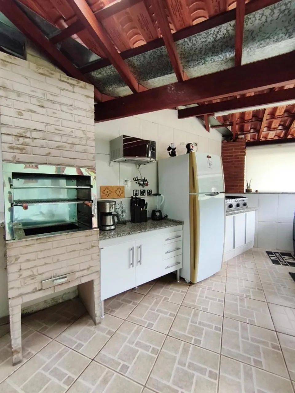 VENDO CASA COM PISCINA EM MARCILIO DE NORONHA