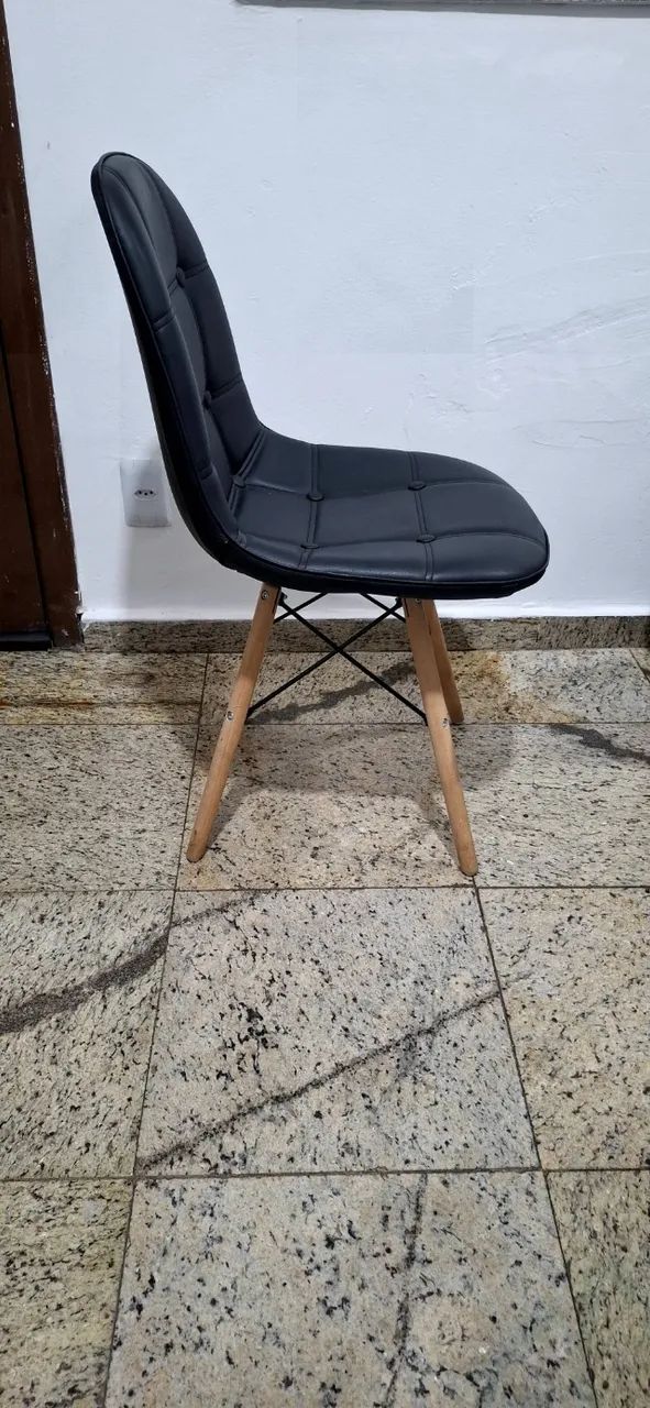 Cadeira estofada preto - Foto 2