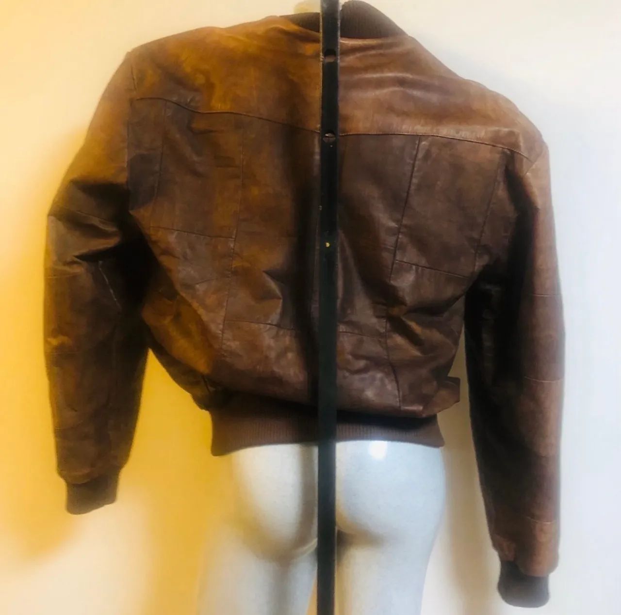 Jaqueta bomber 100% couro  - Foto 3