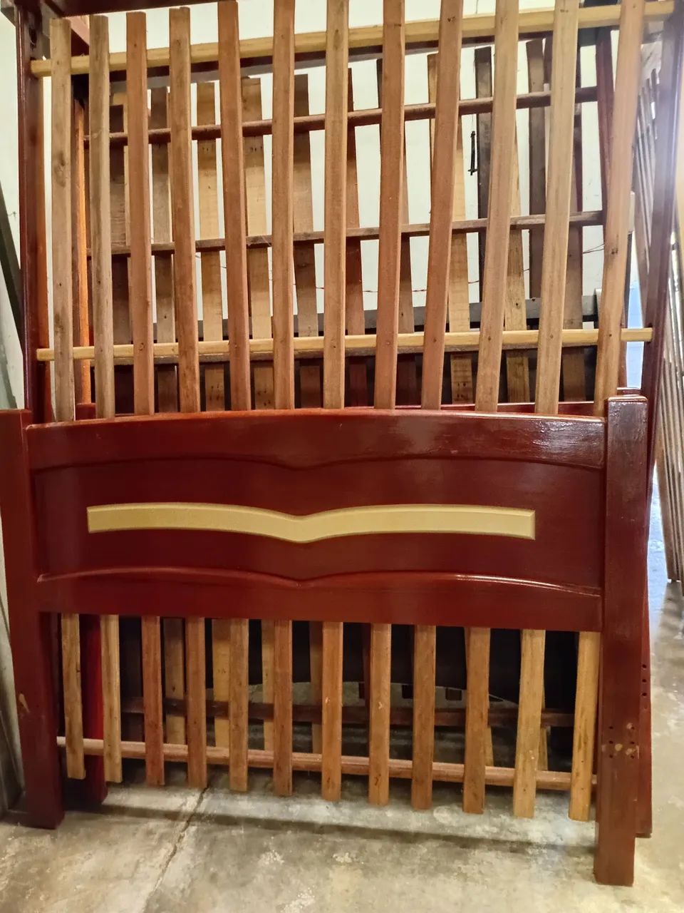 Cama de casal de madeira - Foto 4