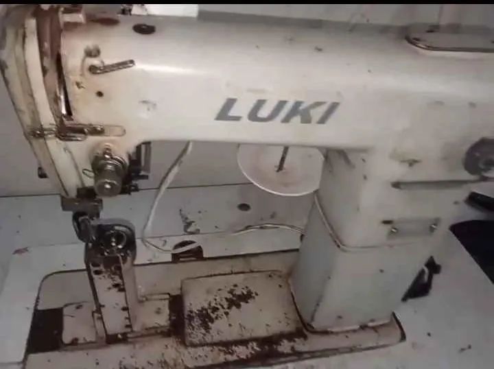 Vende-se máquina de pesponto 