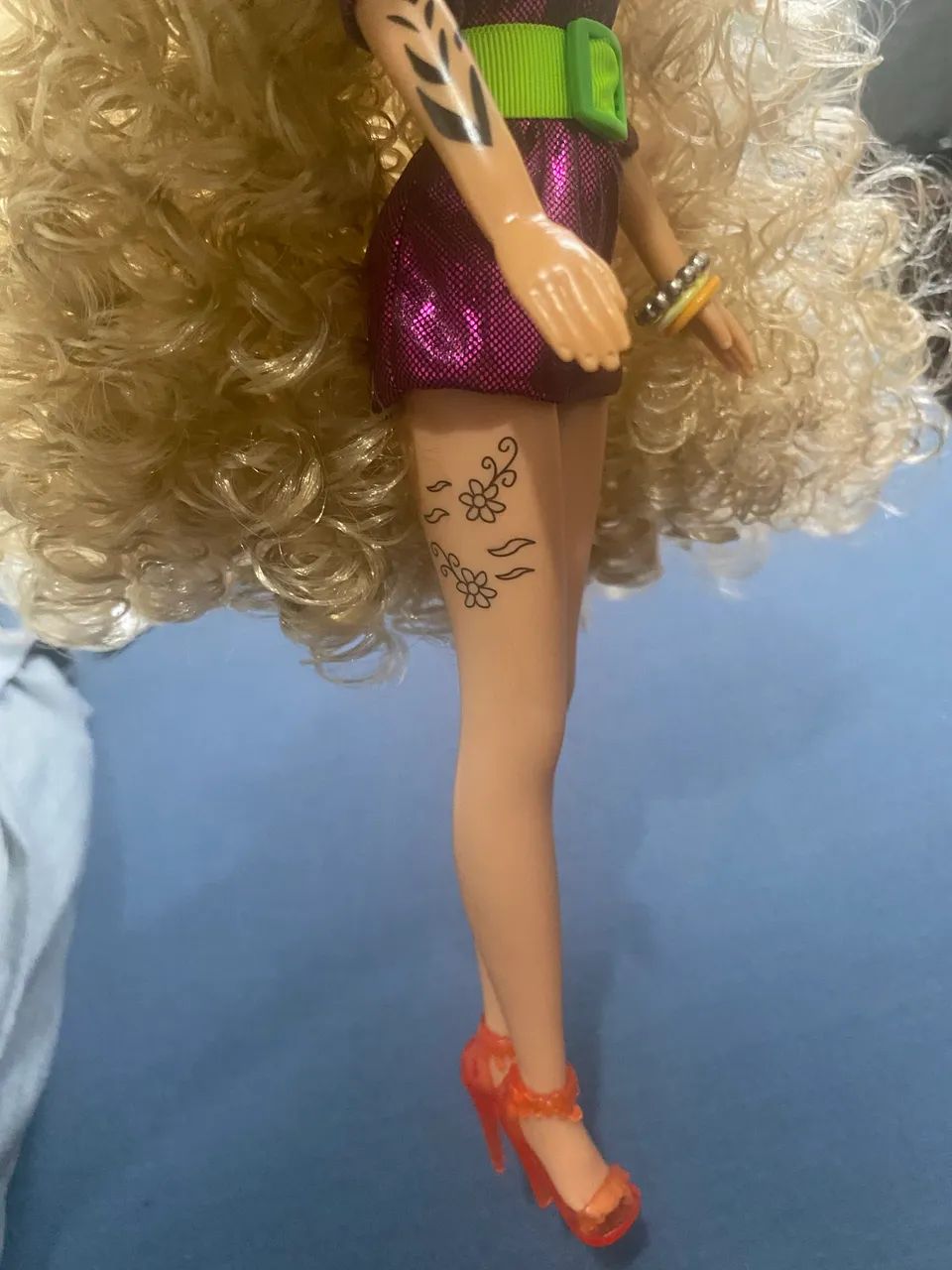 Boneca Tattoo Divas Custom Anos 80 - Foto 4