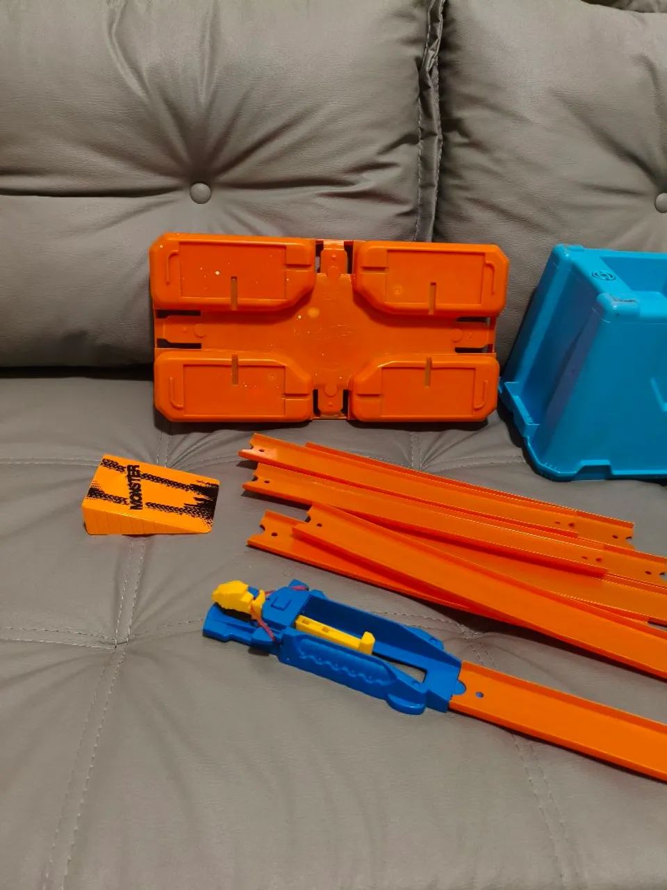 Balde hotwheels City com pistas, Looping e lançadores - Foto 4