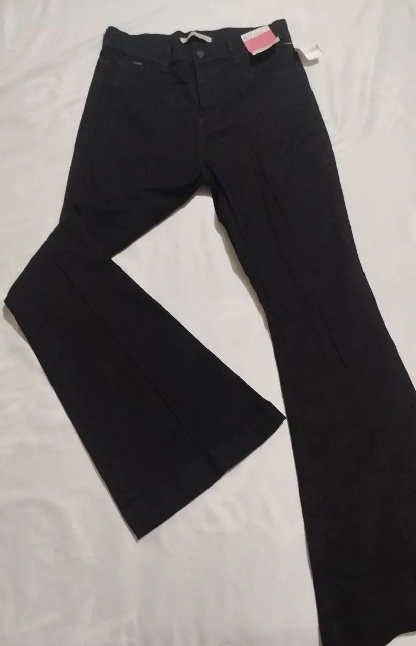 Calça Flare